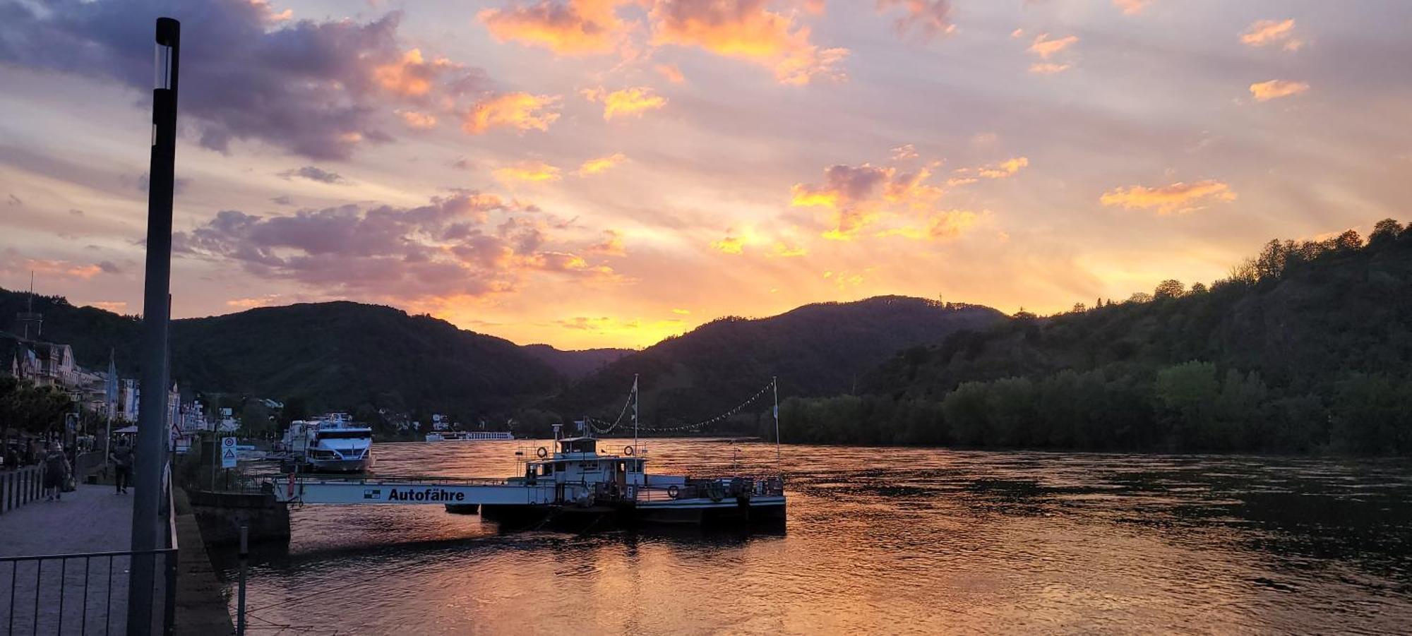 Urlaub Am Rhein, Ferienwohnung Mit Garten Boppard Exterior foto